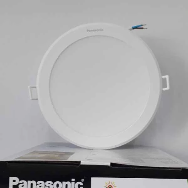 Đèn Downlight Trung tính 4000K khoét lỗ Ø150 15W - Panasonic